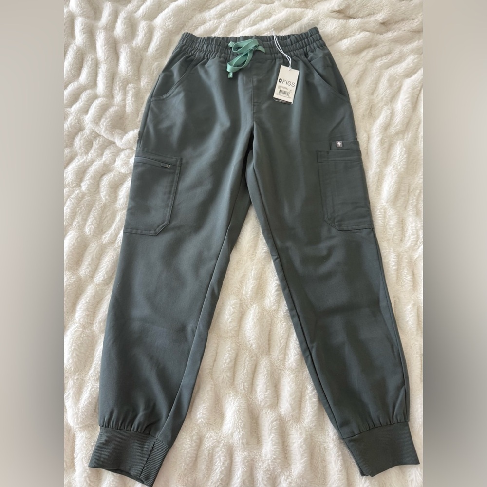 NWT Figs Uman High Waisted Jogger Scrub Pant